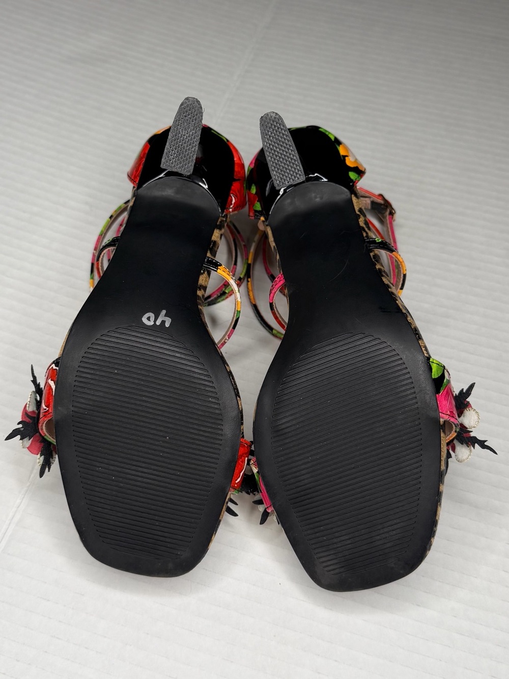 NWOT Betsey Johnson Floral Leopard Print Multicolor Floral Strappy Heel Sandals - Picture 8 of 14